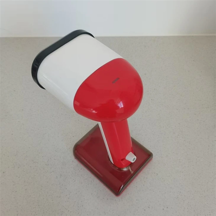 Handy Clothes Steamer
